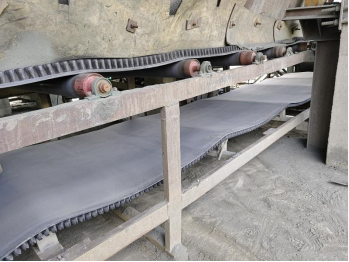 1711420655180224.jpg 1711420658945.jpg